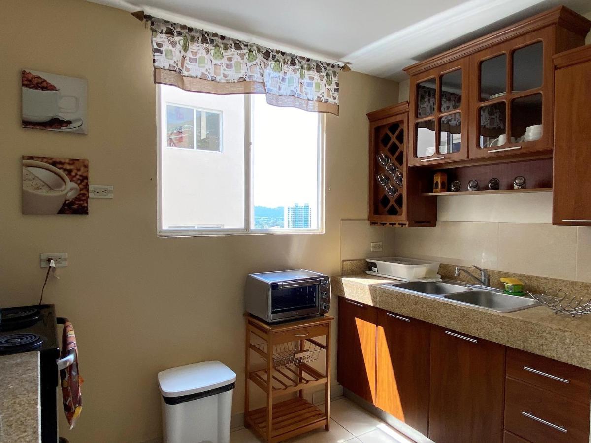 Beautiful Apartment, Terrace With Incredible View, 3 Bdr, Escalon, Exclusive, Secure ซานซัลวาดอร์ ภายนอก รูปภาพ