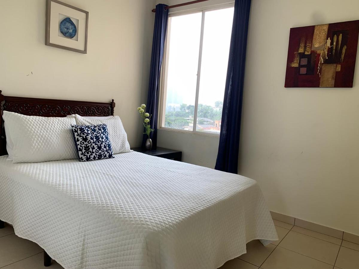 Beautiful Apartment, Terrace With Incredible View, 3 Bdr, Escalon, Exclusive, Secure ซานซัลวาดอร์ ภายนอก รูปภาพ